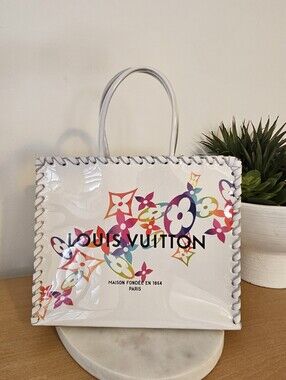 💓Louis Vuitton White Tote